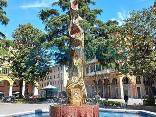 Appartamento in Vendita a La Spezia, 300'000&euro;, 205 m²