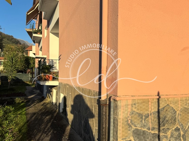 Quadrilocale in Vendita a Seravezza, zona Ripa, 210'000&euro;, 80 m²