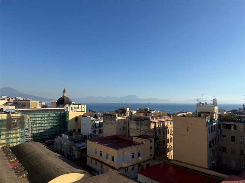 Quadrilocale in Affitto a Napoli, 1'600&euro;, 100 m²