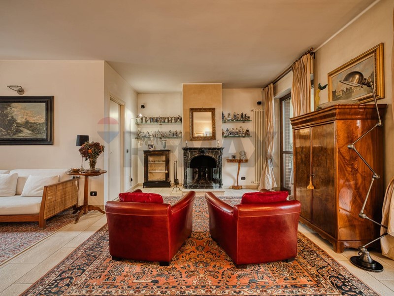 Attico in Vendita a Novara, 585'000&euro;, 200 m²