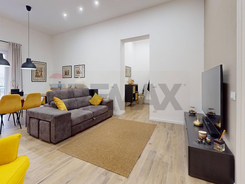 Appartamento in Vendita a Palermo, 172'000&euro;, 117 m²