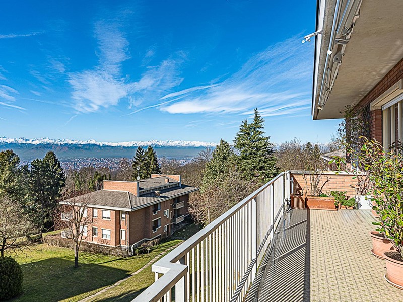 Appartamento in Vendita a Torino, 495'000&euro;, 280 m²