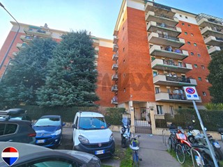 Bilocale in Vendita a Milano, 260'000&euro;, 46 m²