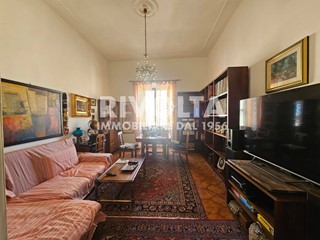 Trilocale in Vendita a Roma, 355'000&euro;, 100 m²