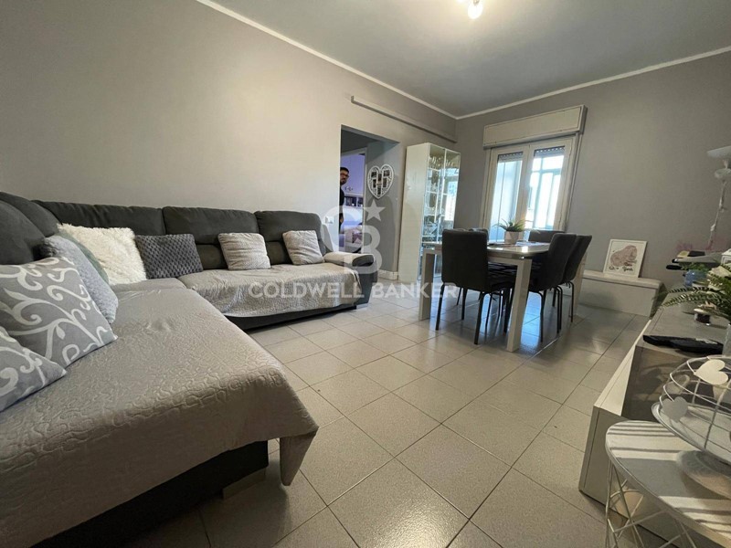 Quadrilocale in Vendita a Catania, 84'000&euro;, 85 m²