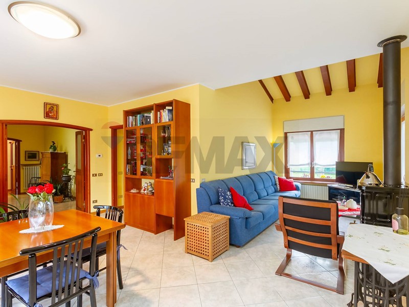 Appartamento in Vendita a Vimercate, 348'000&euro;, 300 m²