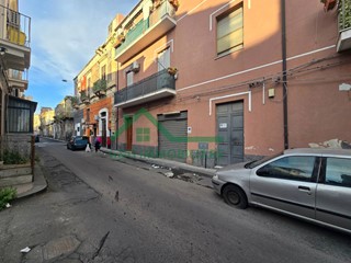 Trilocale in Vendita a Catania, 59'000&euro;, 78 m²