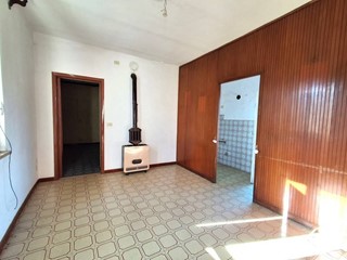 Quadrilocale in Vendita a Casteggio, 69'000&euro;, 70 m²