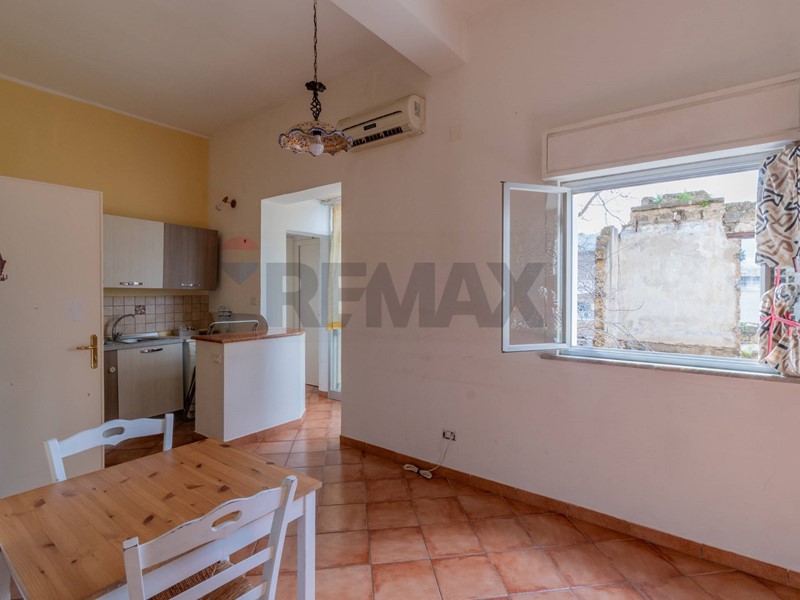 Bilocale in Vendita a Palermo, 67'000&euro;, 45 m²