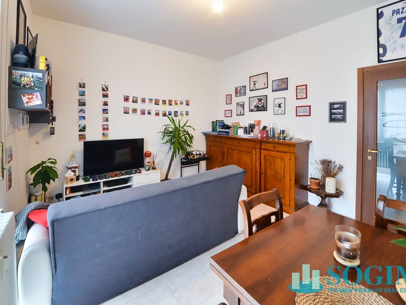 Bilocale in Vendita a Monza, 170'000&euro;, 72 m²