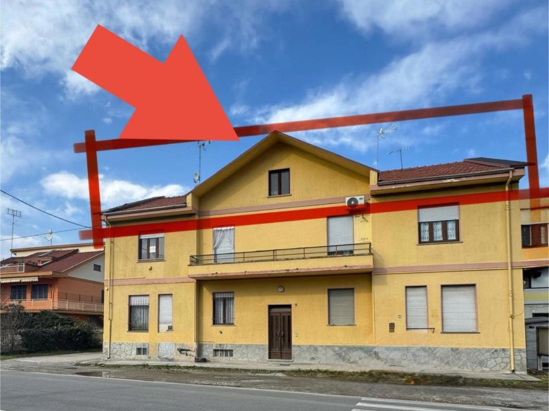 Attico in Vendita a Reano, 19'000&euro;, 200 m²