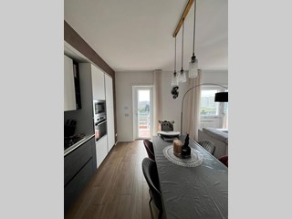 Trilocale in Vendita a Roma, 398'000&euro;, 102 m²