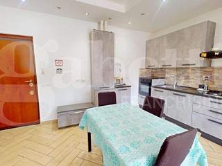Bilocale in Vendita a Roma, 179'000&euro;, 65 m², arredato