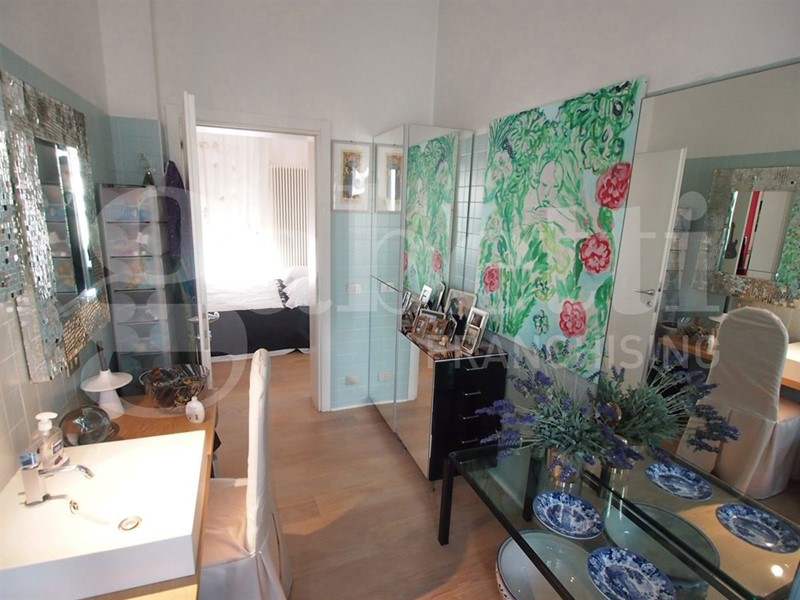 Appartamento in Vendita a Verona, 720'000&euro;, 195 m²