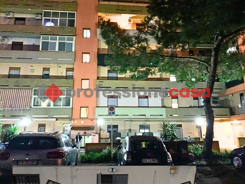 Bilocale in Vendita a Catania, 67'000&euro;, 50 m², arredato