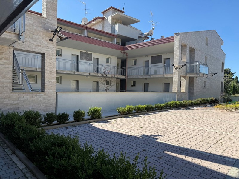 Trilocale in Vendita a Velletri, 240'000&euro;, 126 m²