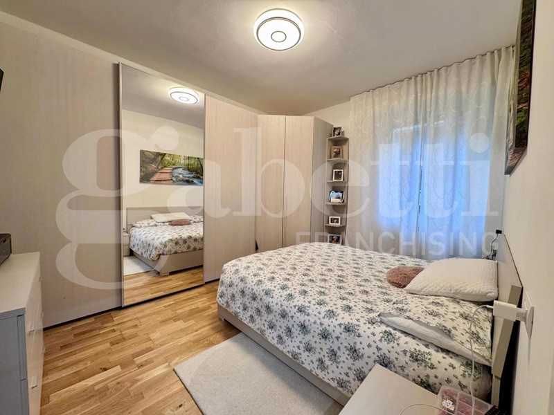 Trilocale in Vendita a Lecco, 190'000&euro;, 86 m², arredato