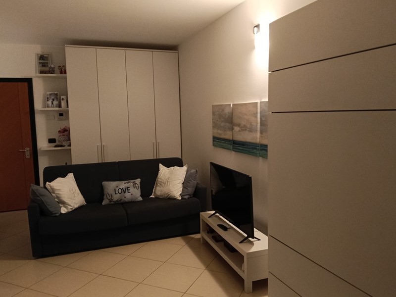 Monolocale in Vendita a Pisa, zona Porta a Mare, 160'000&euro;, 35 m², arredato, con Box