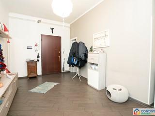 Appartamento in Vendita a Genova, zona San Fruttuoso, 168'000&euro;, 107 m²