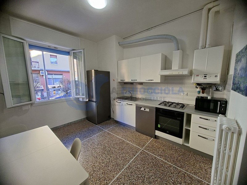 Trilocale in Affitto a Bologna, 920&euro;, 65 m²