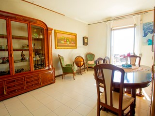 Quadrilocale in Vendita a Acireale, zona Centro, 105'000&euro;, 110 m²