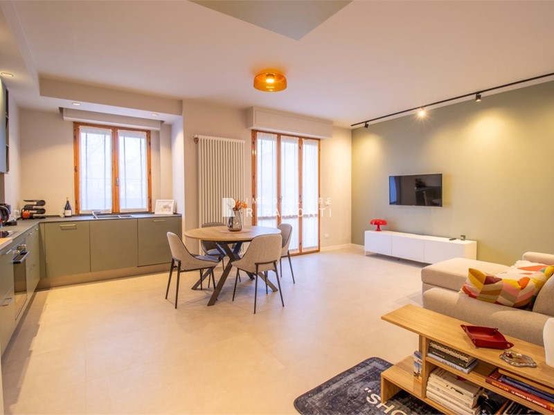 Bilocale in Affitto a Malgrate, 950&euro;, 75 m²