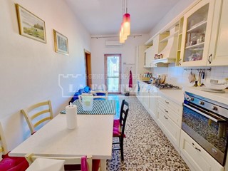 Appartamento in Vendita a Pisa, 165'000&euro;, 83 m²