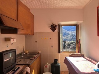 Bilocale in Vendita a Tresana, zona Villa, 45'000&euro;, 45 m², arredato