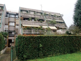 Trilocale in Vendita a Rho, zona Mazzo, 127'500&euro;, 129 m², con Box