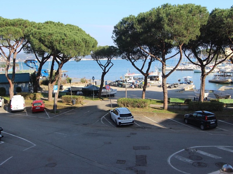 Bilocale in Vendita a La Spezia, zona Cadimare, 130'000&euro;, 49 m², arredato