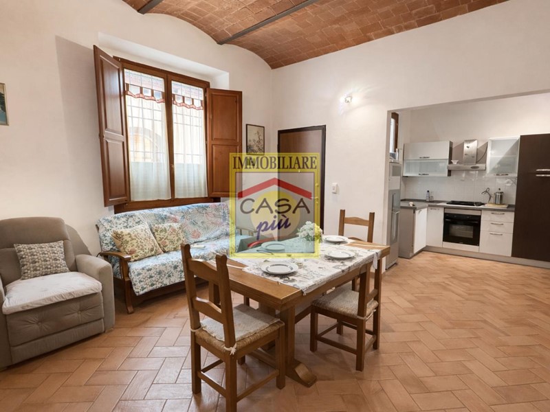 Quadrilocale in Vendita a Cascina, 80'000&euro;, 98 m², arredato
