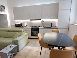 Bilocale in Vendita a Cecina, 220'000&euro;, 58 m², arredato