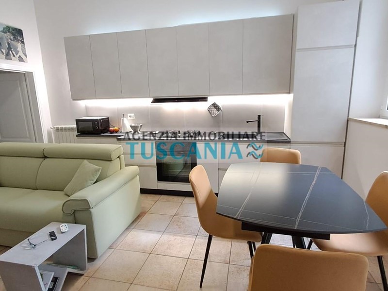Bilocale in Vendita a Cecina, 220'000&euro;, 58 m², arredato