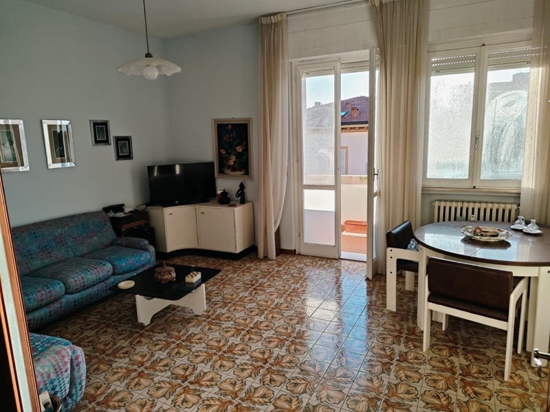 Quadrilocale in Affitto a Livorno, 1'000&euro;, 100 m², arredato