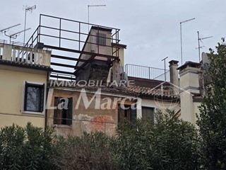 Appartamento in Vendita a Treviso, 340'000&euro;, 180 m²
