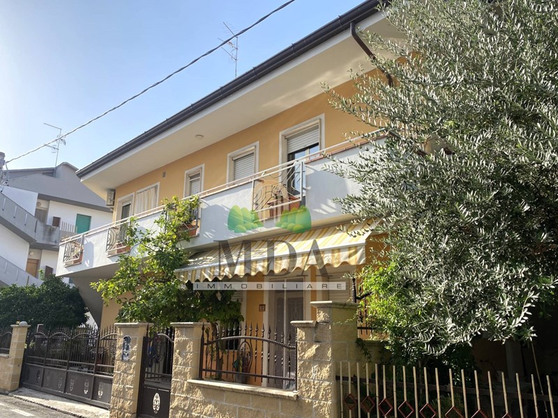 Appartamento in Vendita a Alba Adriatica, 189'000&euro;, 110 m²