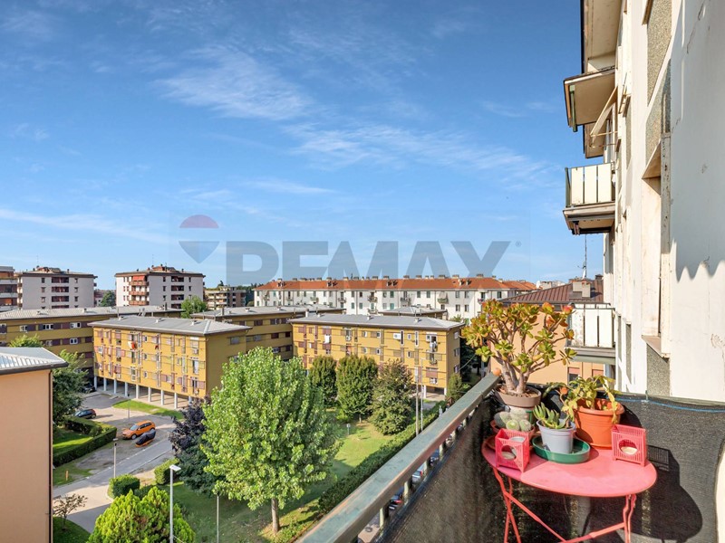 Quadrilocale in Vendita a Monza, 290'000&euro;, 105 m²