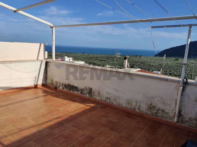 Trilocale in Vendita a Mattinata, 99'700&euro;, 102 m²