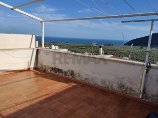 Trilocale in Vendita a Mattinata, 99'700&euro;, 102 m²