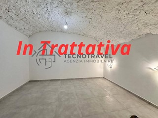 Trilocale in Vendita a Napoli, 49'000&euro;, 63 m²