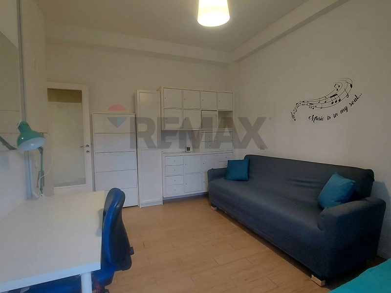 Bilocale in Vendita a Varese, 110'000&euro;, 65 m²