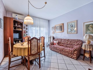 Trilocale in Vendita a Bernareggio, 108'000&euro;, 86 m²