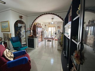 Quadrilocale in Vendita a Giardini Naxos, 108'000&euro;, 90 m²