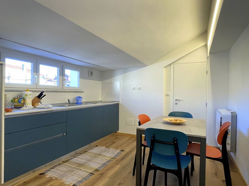 Bilocale in Vendita a Albisola Superiore, 165'000&euro;, 59 m²