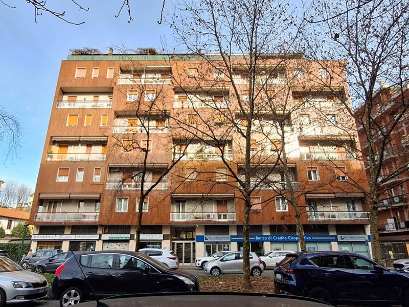 Trilocale in Vendita a Monza, 245'000&euro;, 89 m²