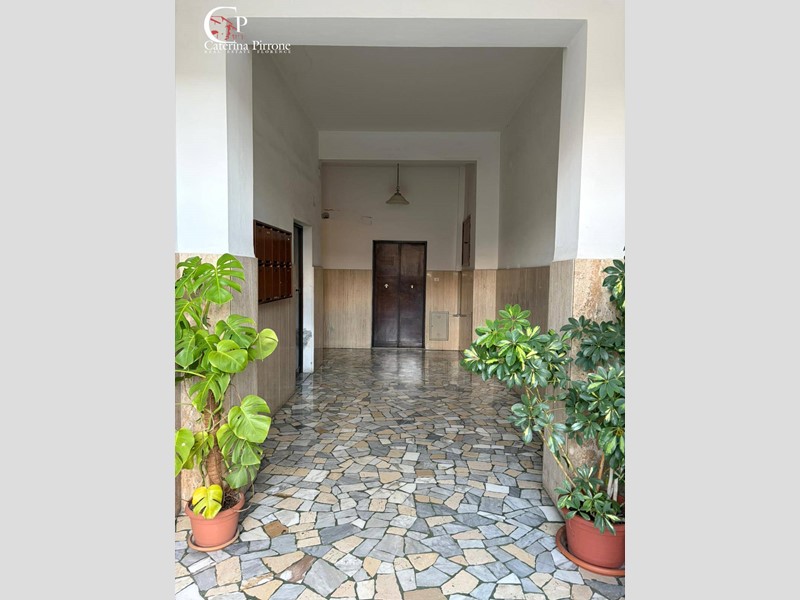 Trilocale in Vendita a Firenze, 288'000&euro;, 71 m²