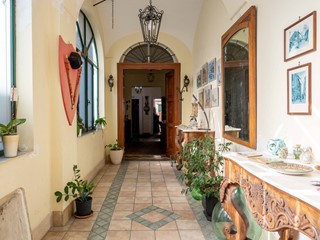 Appartamento in Vendita a Cava de' Tirreni, 775'000&euro;, 273 m²