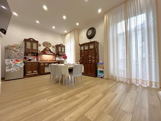 Quadrilocale in Vendita a Catanzaro, 280'000&euro;, 155 m²