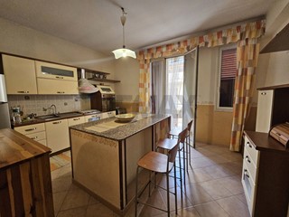 Quadrilocale in Vendita a Bagheria, 89'000&euro;, 95 m²