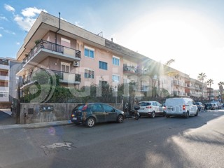 Quadrilocale in Vendita a Catania, 215'000&euro;, 160 m²